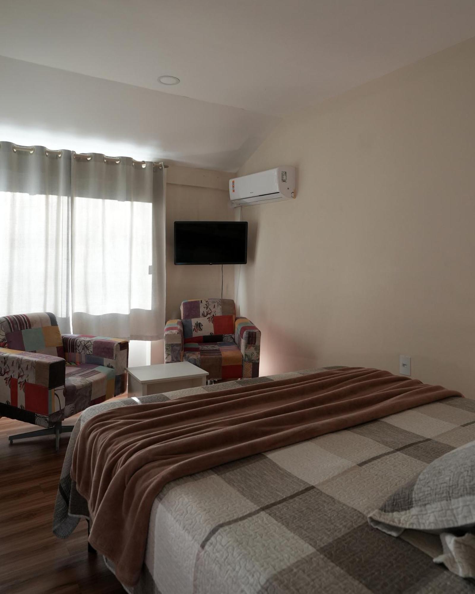 Pousada Areia Cristal บอมบินญัส ภายนอก รูปภาพ