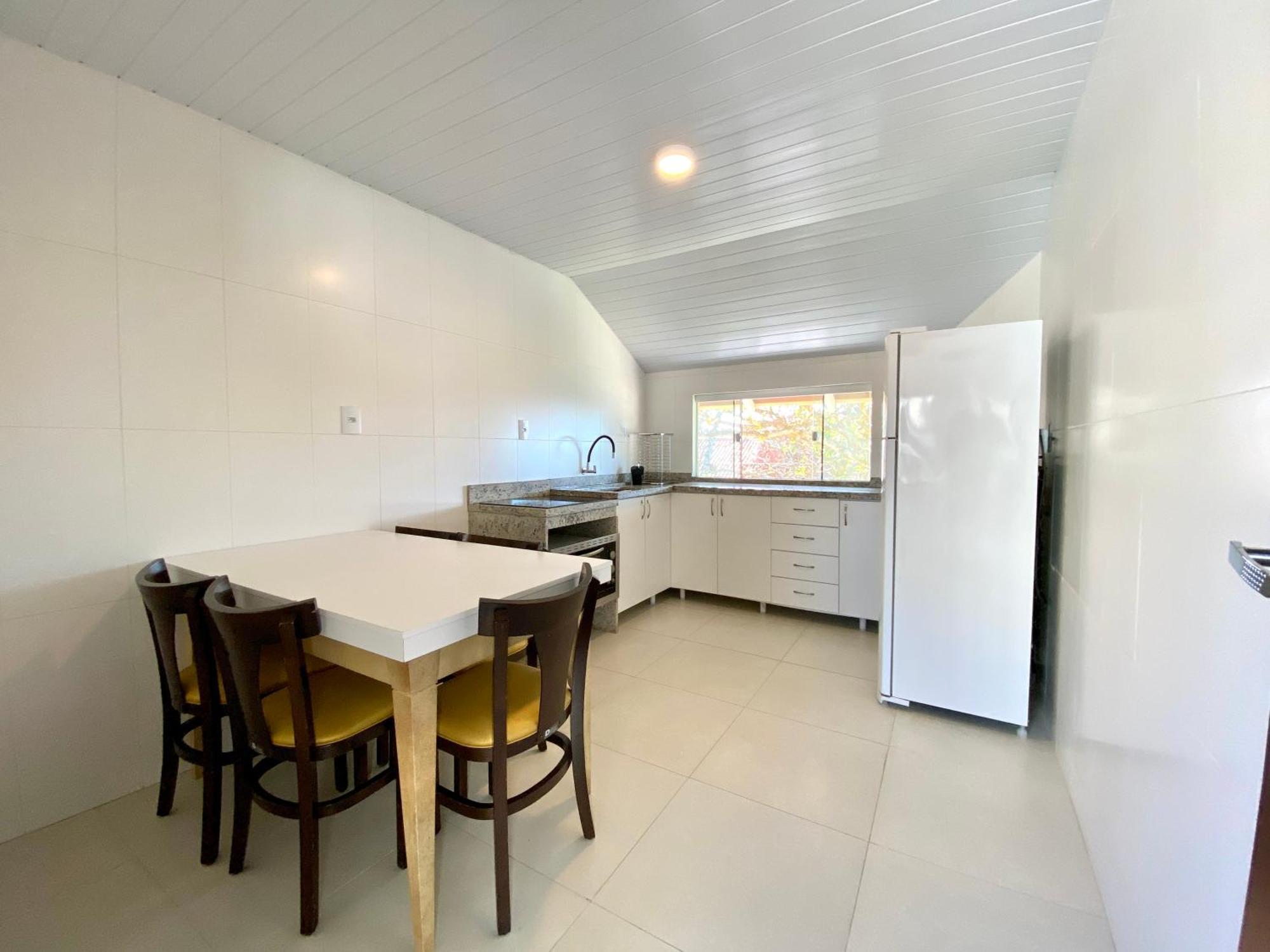 Pousada Areia Cristal บอมบินญัส ภายนอก รูปภาพ