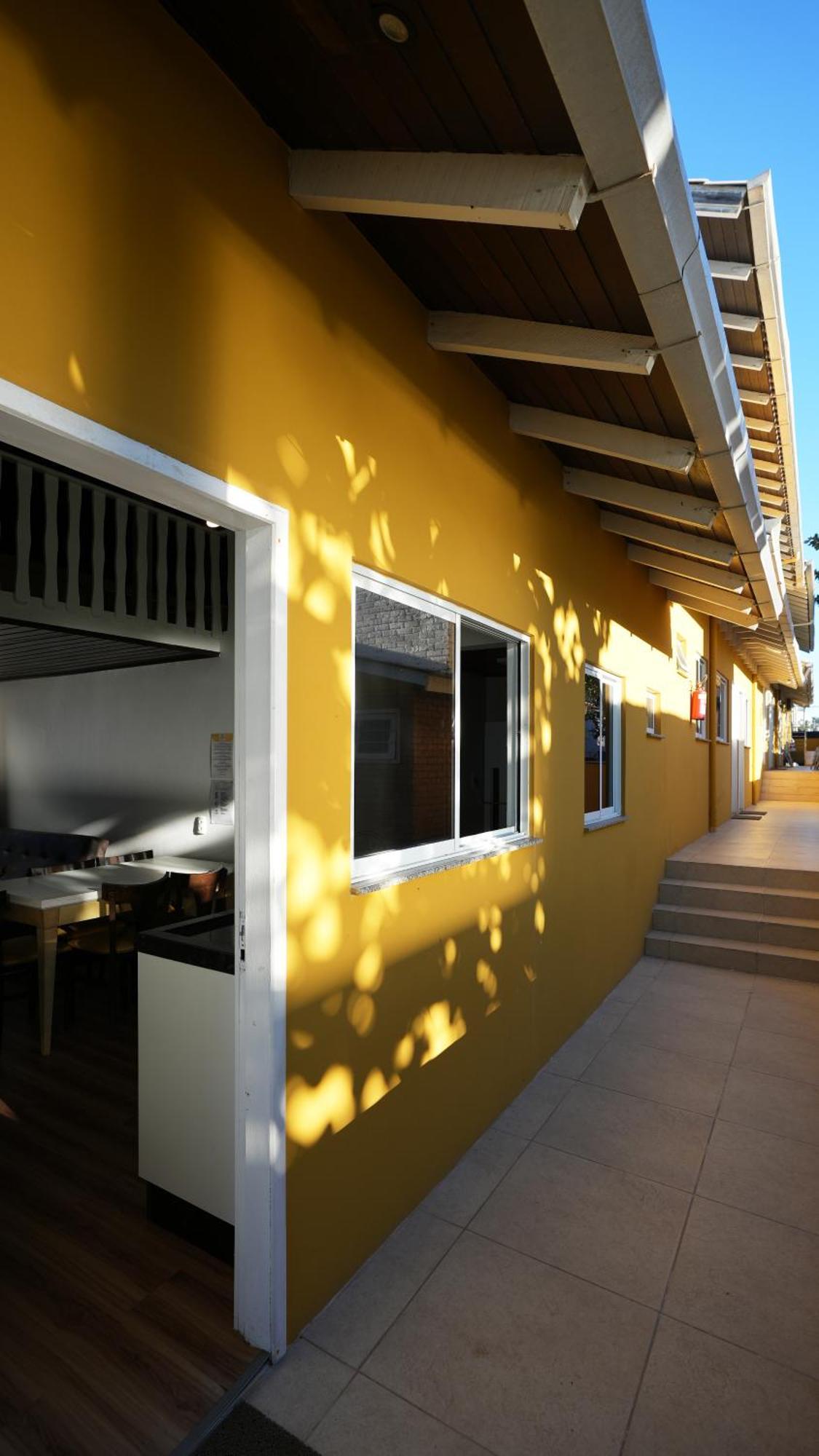 Pousada Areia Cristal บอมบินญัส ภายนอก รูปภาพ