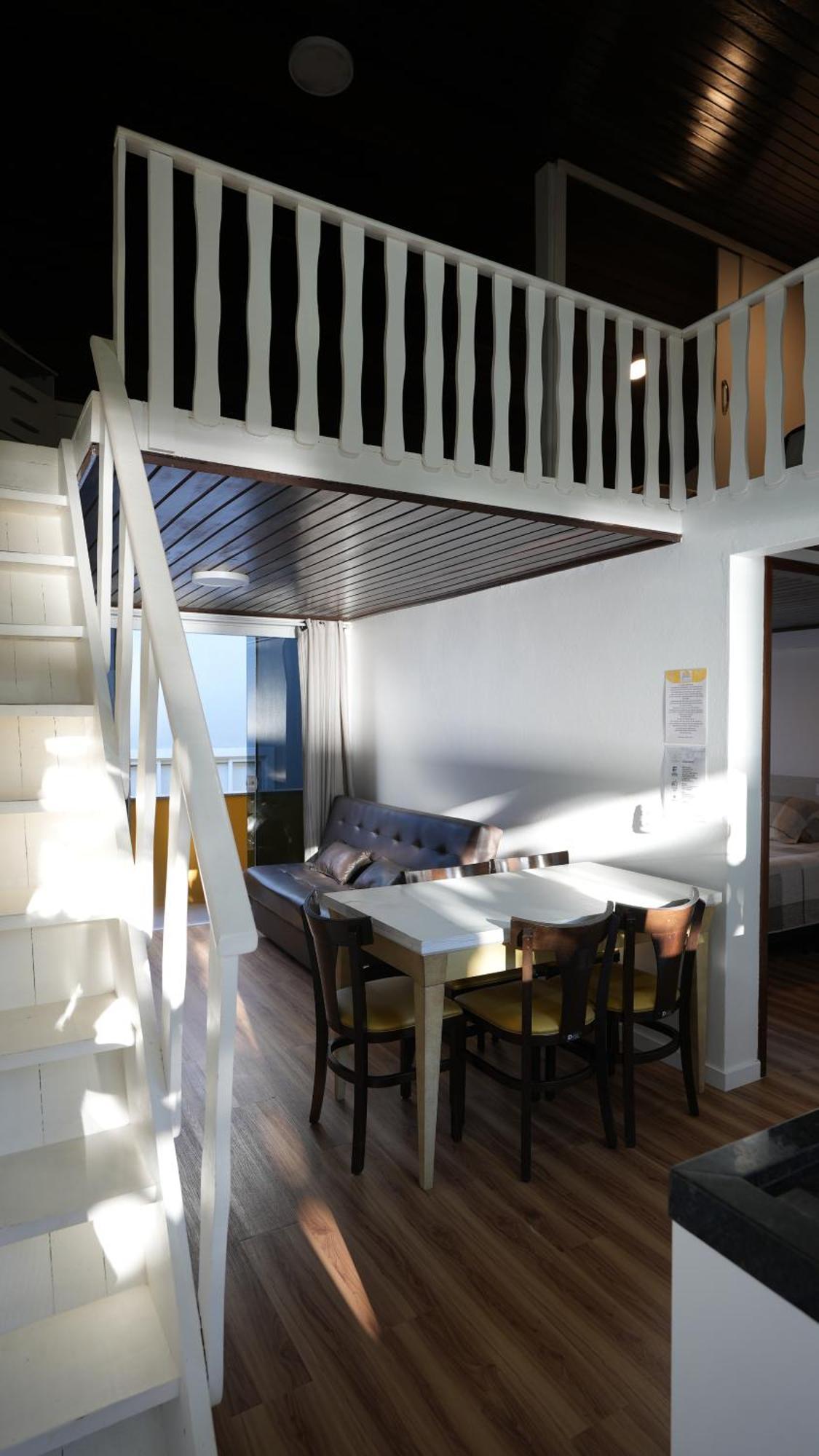 Pousada Areia Cristal บอมบินญัส ภายนอก รูปภาพ