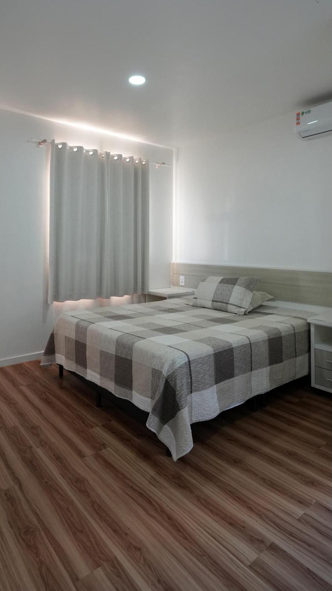 Pousada Areia Cristal บอมบินญัส ภายนอก รูปภาพ